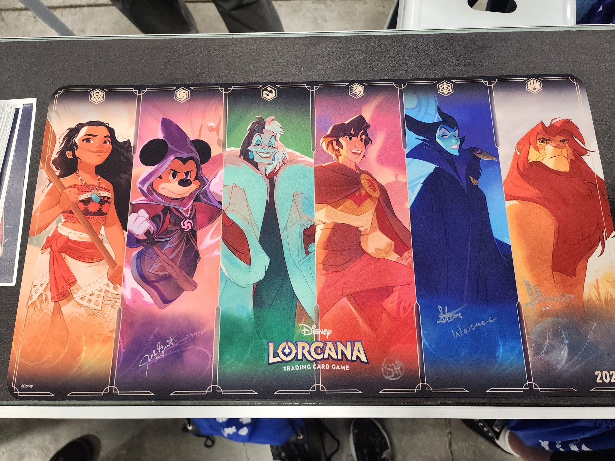 Disney Lorcana: Fans bought these cards in an early release at Gen Con